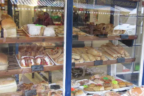 Troy-Anns Patisserie photo 3